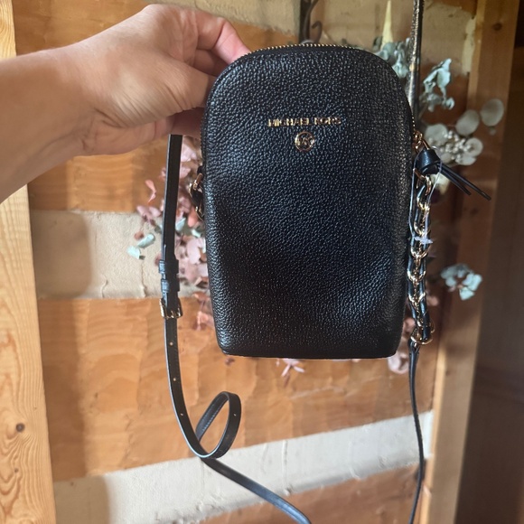 Purse - Picture 1 of 4